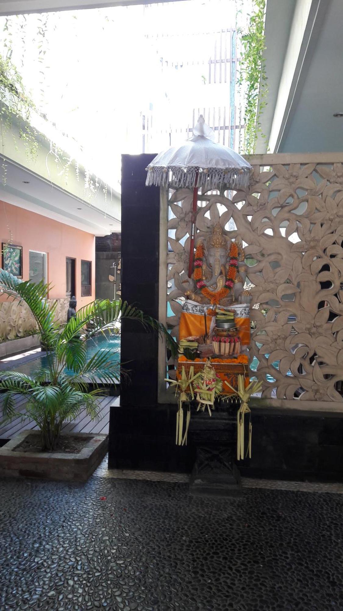 The Agung Residence Seminyak Exteriör bild