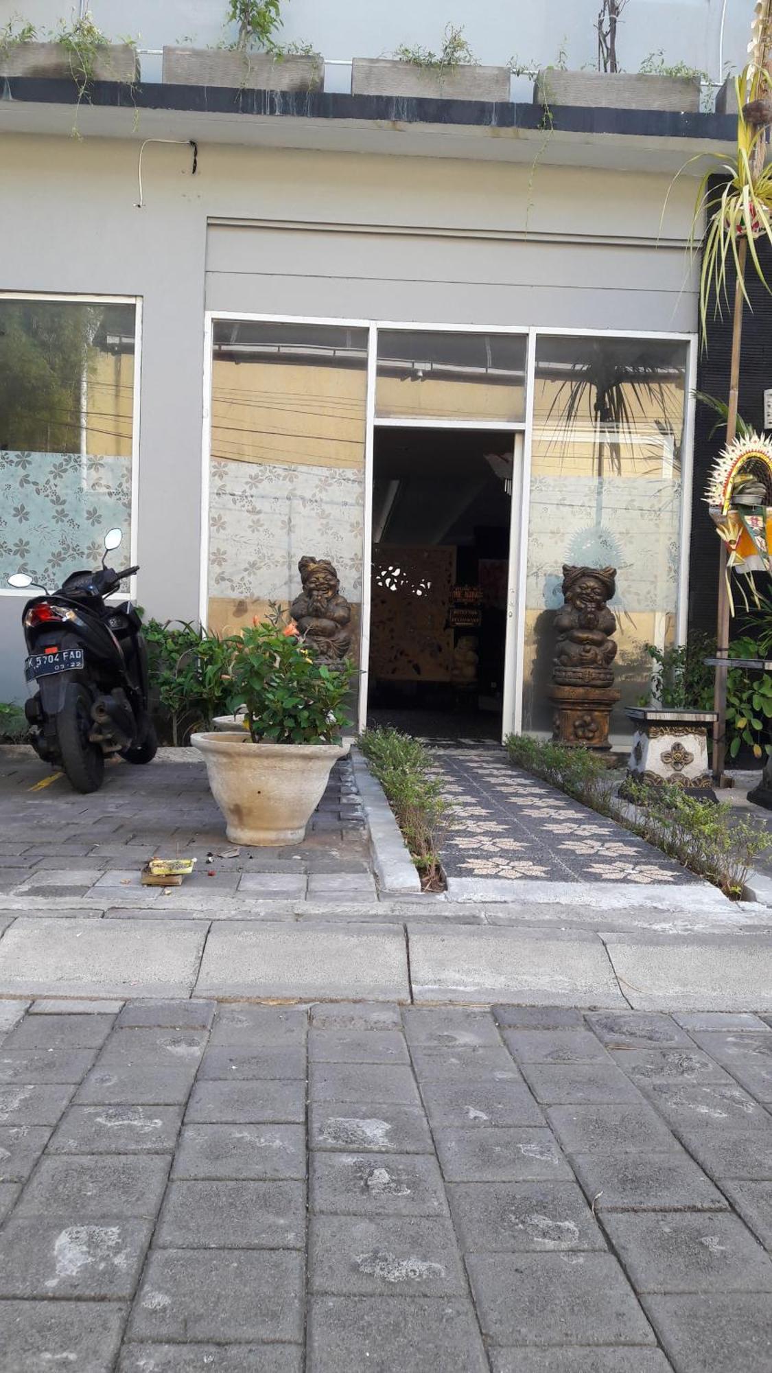 The Agung Residence Seminyak Exteriör bild